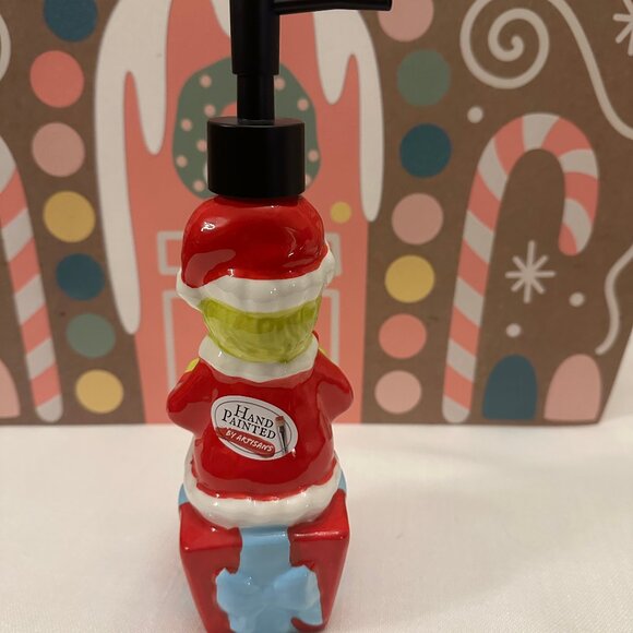 Dr. Seuss The Grinch NWT Wreath Holiday Soap 10" Dispenser - Picture 4 of 5